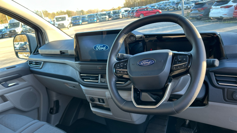 Ford Transit Custom E-320 L1 Rwd 100kW 65kWh H1 Van Limited Auto